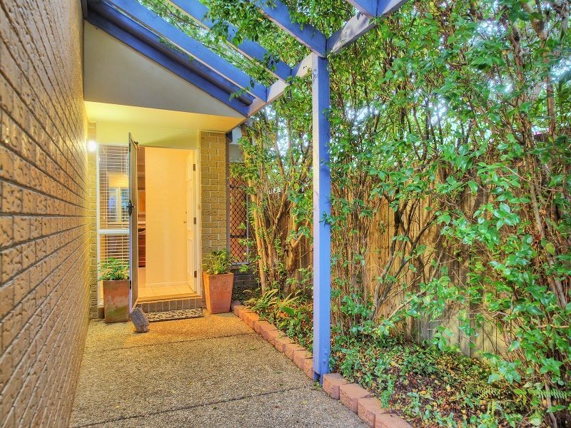 10 Serrata Circuit, Forest Lake QLD 4078