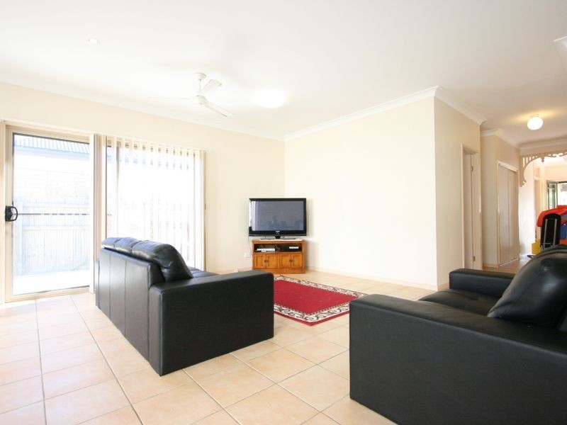 33 Eungella Terrace, Forest Lake QLD 4078