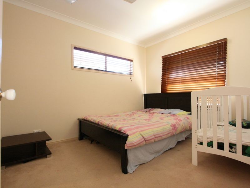 33 Eungella Terrace, Forest Lake QLD 4078