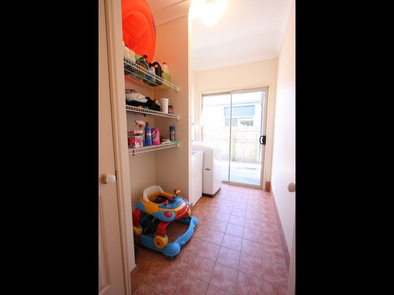 33 Eungella Terrace, Forest Lake QLD 4078