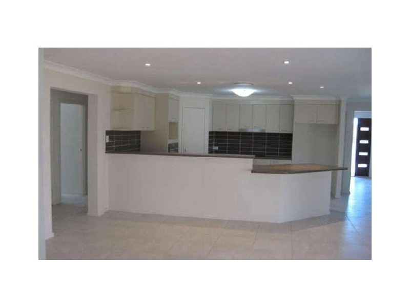 37 Aspen Street, Heathwood QLD 4110