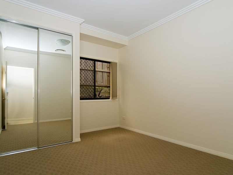 10 Summit Terrace, Forest Lake QLD 4078