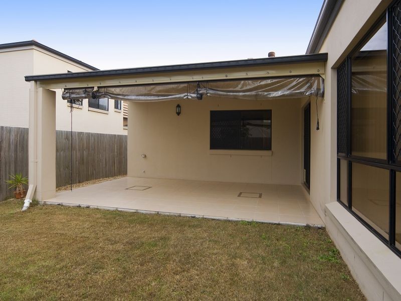10 Summit Terrace, Forest Lake QLD 4078