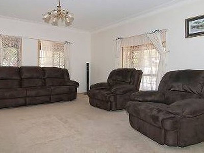 14 Tarragon Place, Forest Lake QLD 4078