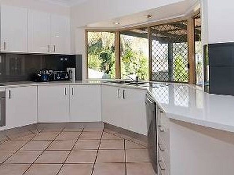 14 Tarragon Place, Forest Lake QLD 4078