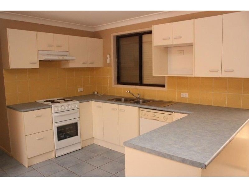 6 Pringle Place, Forest Lake QLD 4078