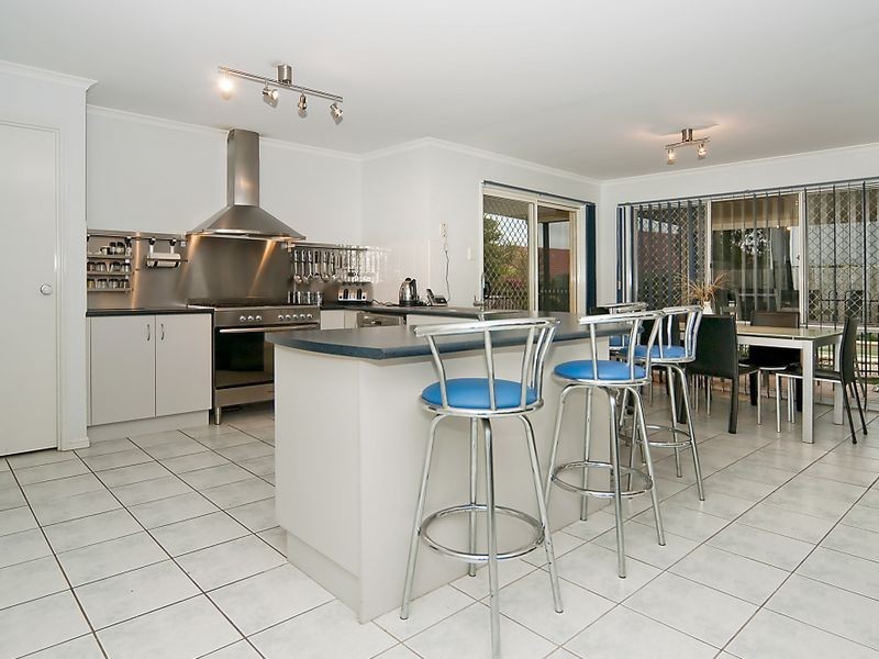 50 Gilberton Crescent, Forest Lake QLD 4078