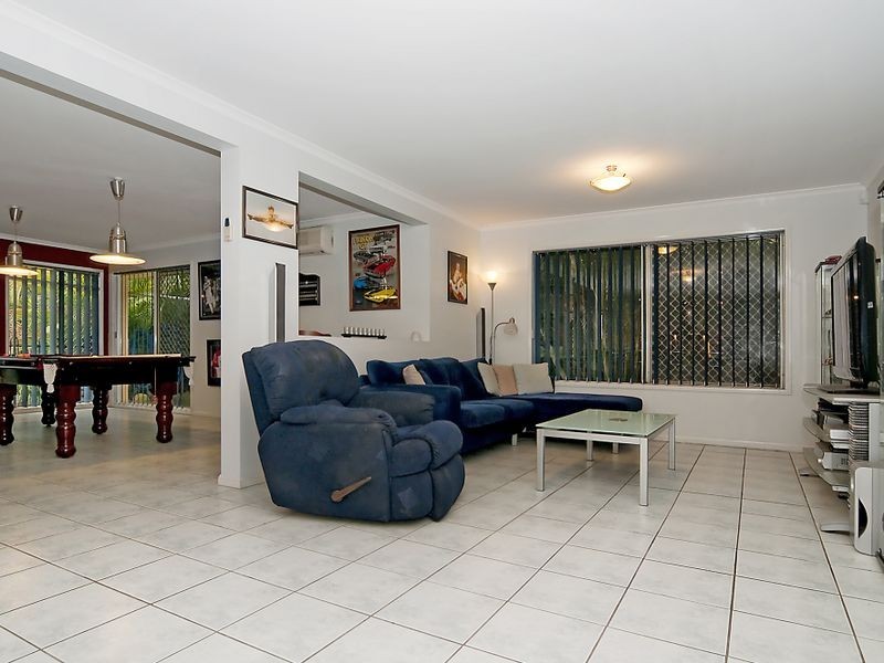 50 Gilberton Crescent, Forest Lake QLD 4078