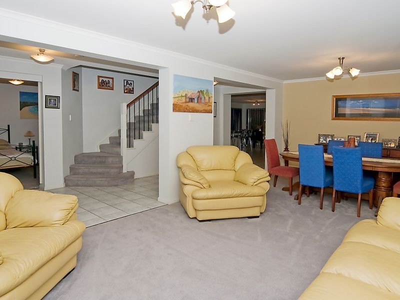 50 Gilberton Crescent, Forest Lake QLD 4078