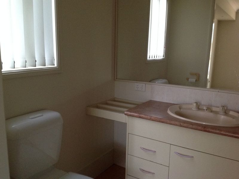 33 Centennial Way, Forest Lake QLD 4078