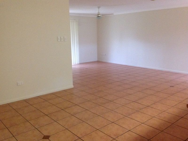 33 Centennial Way, Forest Lake QLD 4078