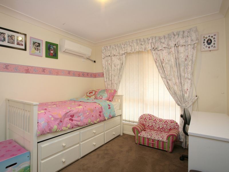 1 Cressbrook Street, Forest Lake QLD 4078