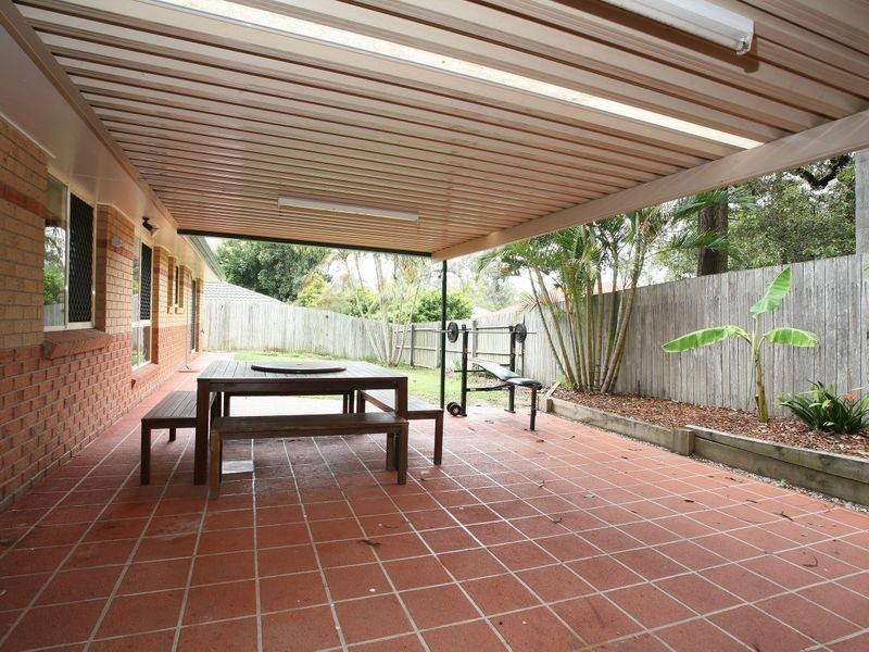 1 Cressbrook Street, Forest Lake QLD 4078