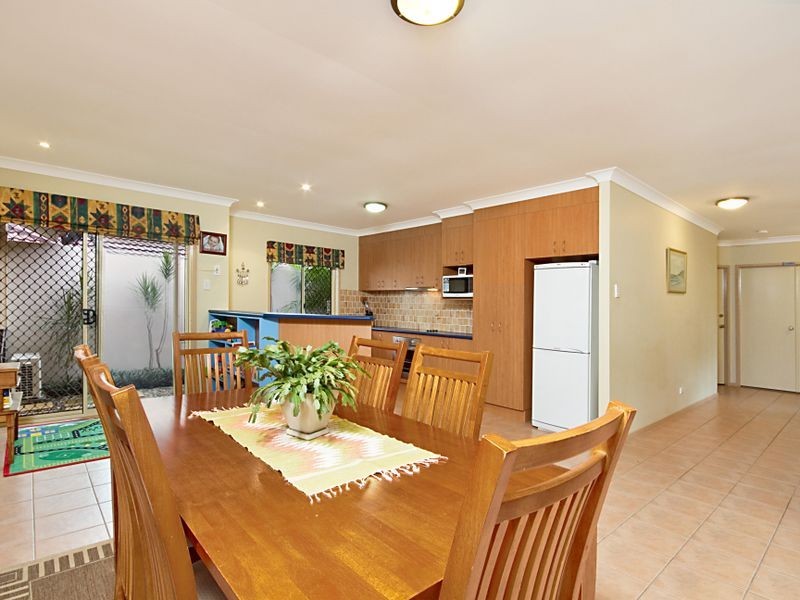 37 Laricina Circuit, Forest Lake QLD 4078