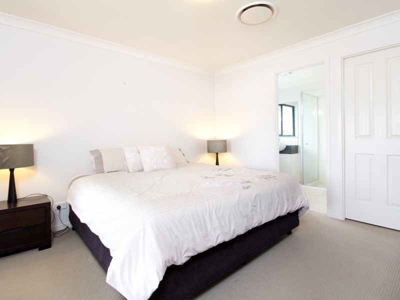 49 Tropical Drive, Forest Lake QLD 4078