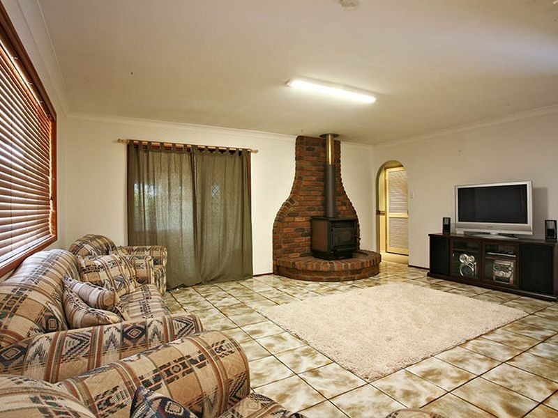 28 Garden Avenue, Camira QLD 4300