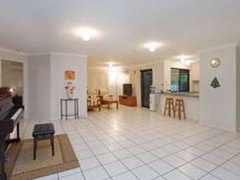 5 Deakin, Forest Lake QLD 4078