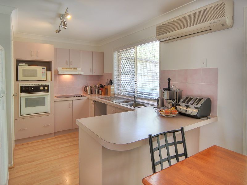 60 Settlers Circuit, Forest Lake QLD 4078