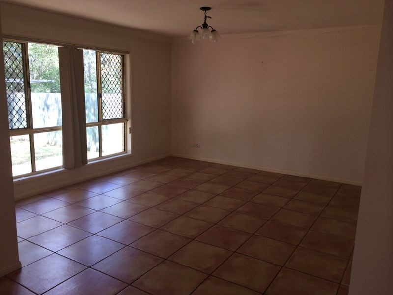 3 Hervey Close, Forest Lake QLD 4078