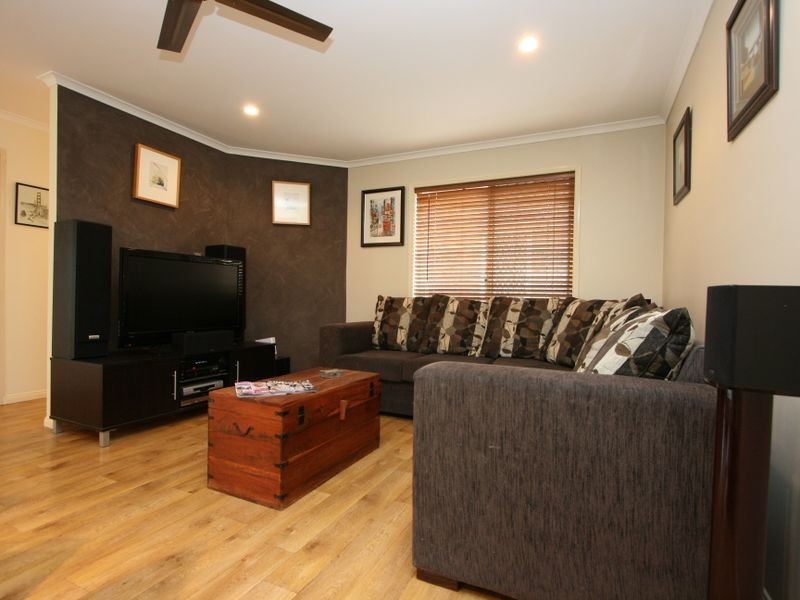 61 Laricina Circuit, Forest Lake QLD 4078