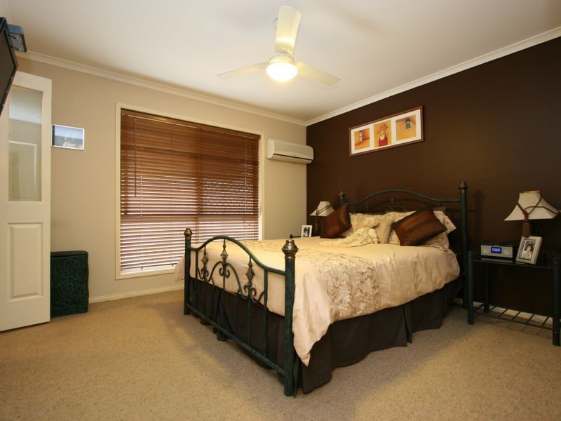 61 Laricina Circuit, Forest Lake QLD 4078