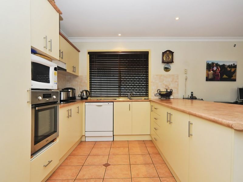 52 Regents Circuit, Forest Lake QLD 4078