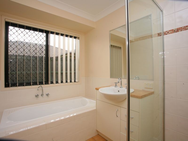 12 Hurst Street, Crestmead QLD 4132