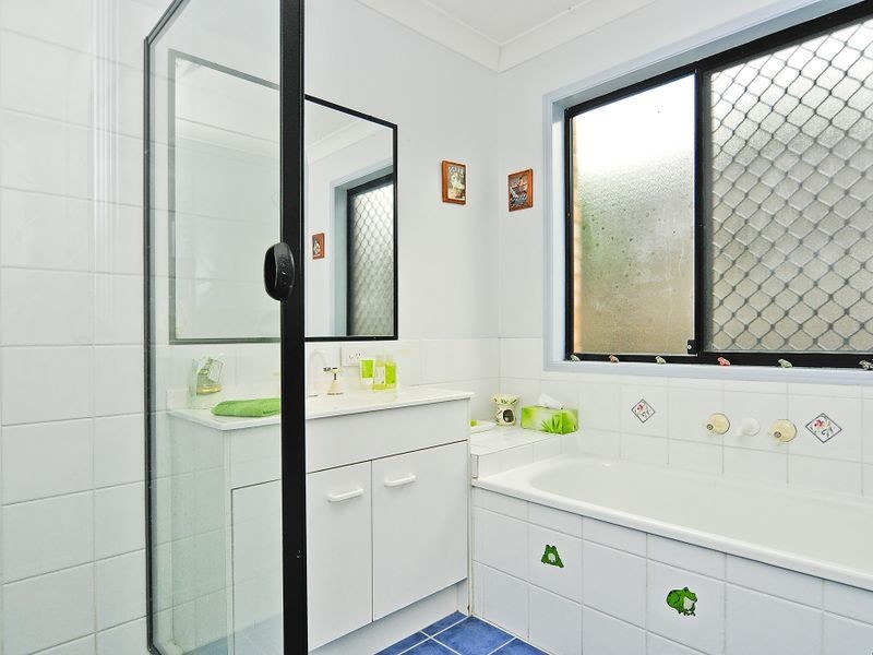 22 Paton Crescent, Forest Lake QLD 4078