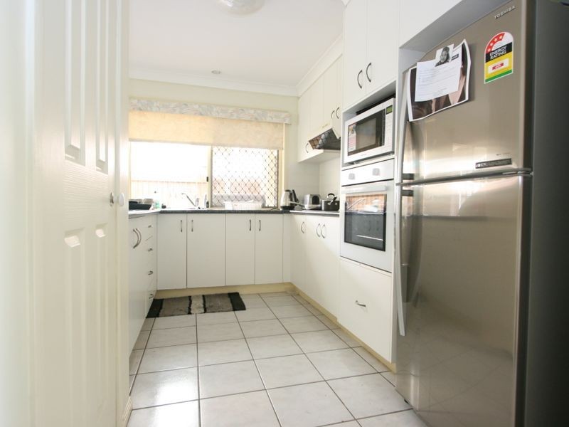 16 St James Street, Forest Lake QLD 4078