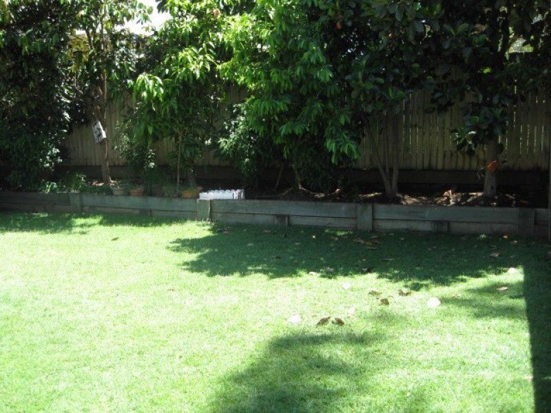 16 St James Street, Forest Lake QLD 4078