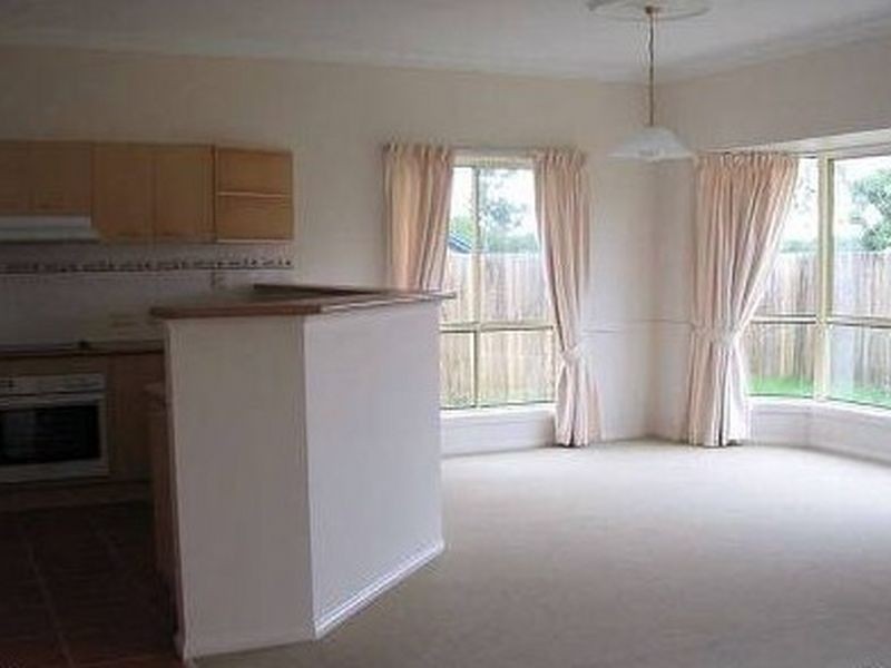 6 Amamoor Court, Forest Lake QLD 4078