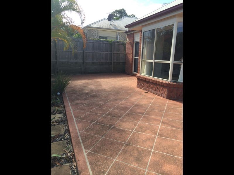 6 Amamoor Court, Forest Lake QLD 4078