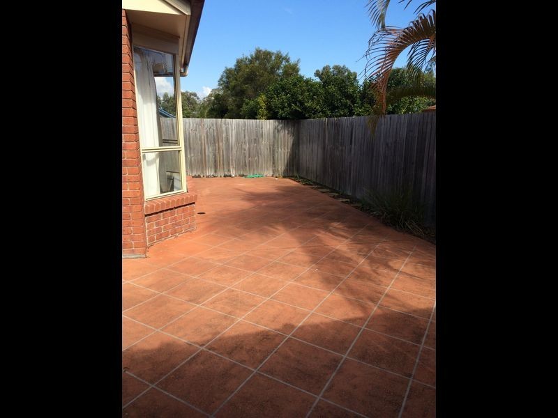 6 Amamoor Court, Forest Lake QLD 4078