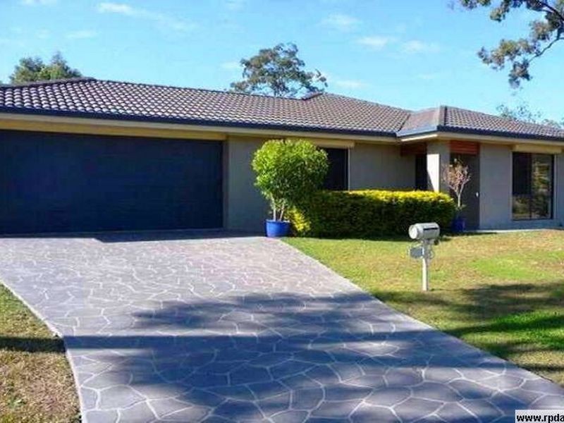 5 Taylor Place, Forest Lake QLD 4078