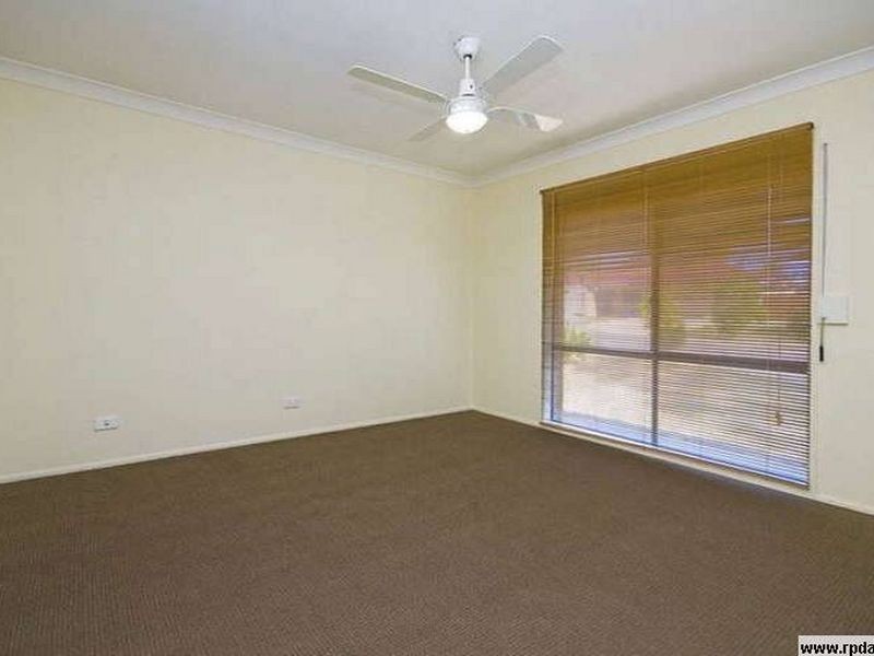 5 Taylor Place, Forest Lake QLD 4078