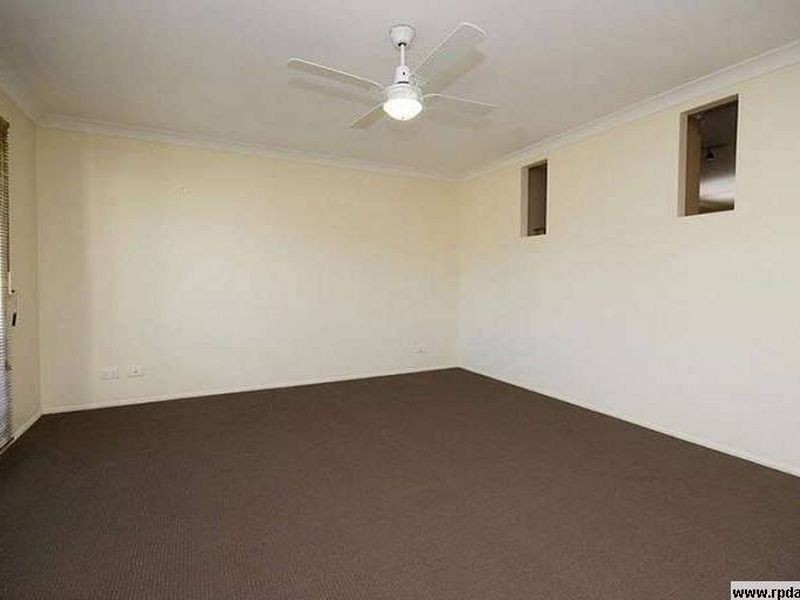 5 Taylor Place, Forest Lake QLD 4078