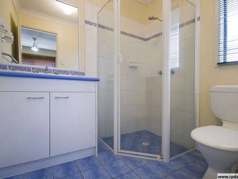 5 Taylor Place, Forest Lake QLD 4078