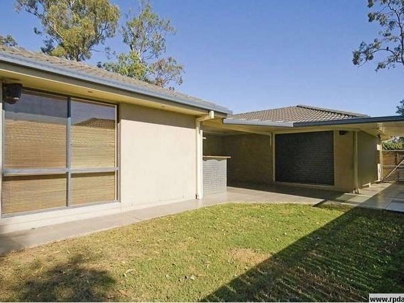 5 Taylor Place, Forest Lake QLD 4078