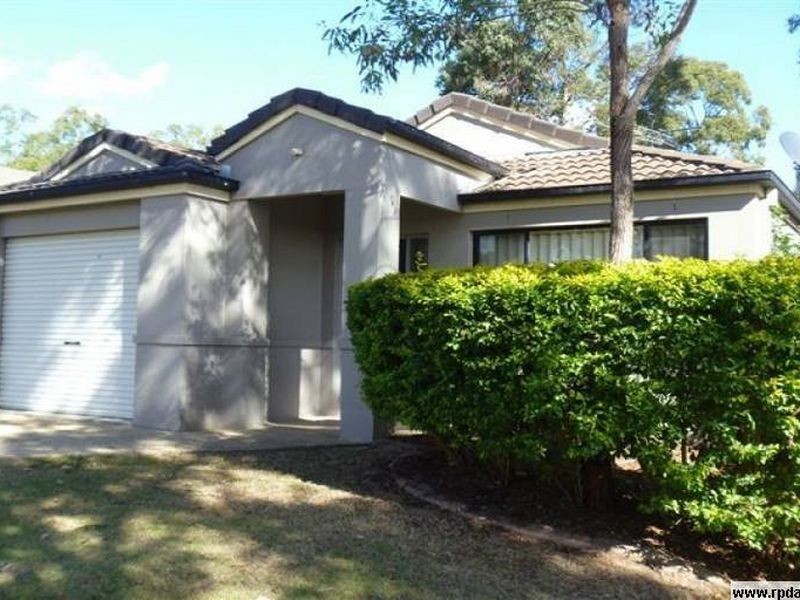 8 Stanford Place, Forest Lake QLD 4078