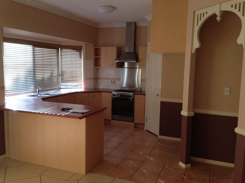 57 Paton Crescent, Forest Lake QLD 4078