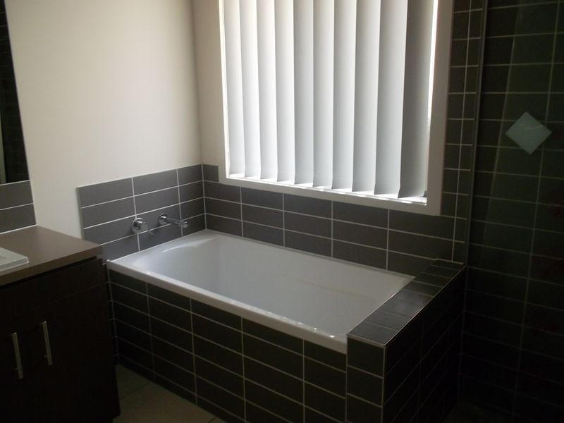 34 Rosella Crescent, Springfield Lakes QLD 4300