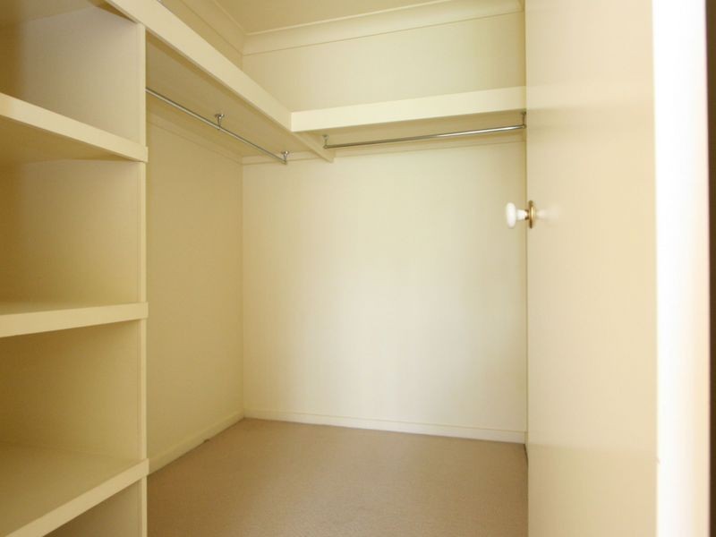 40 Paton Crescent, Forest Lake QLD 4078