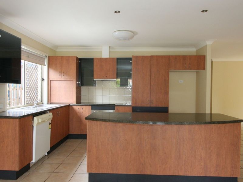 40 Paton Crescent, Forest Lake QLD 4078