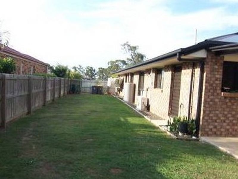 25 Chelsea Place, Forest Lake QLD 4078