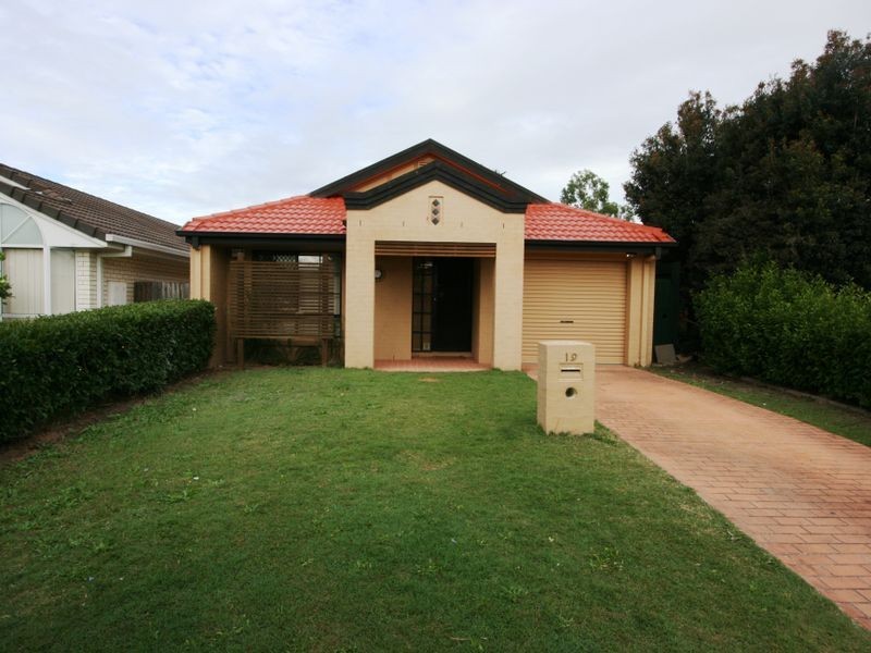 19 Bannister Place, Forest Lake QLD 4078
