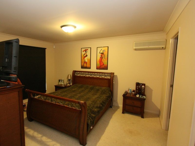 19 Bannister Place, Forest Lake QLD 4078