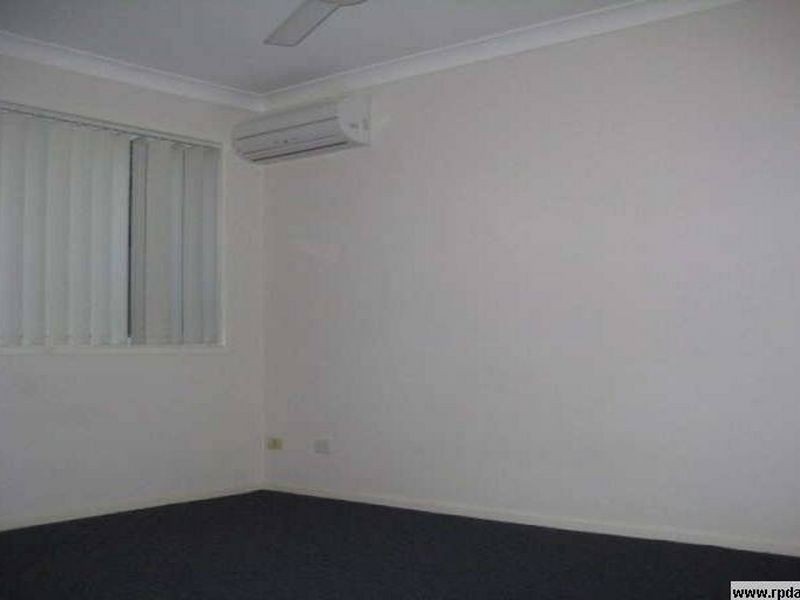 16 Fraser Place, Forest Lake QLD 4078