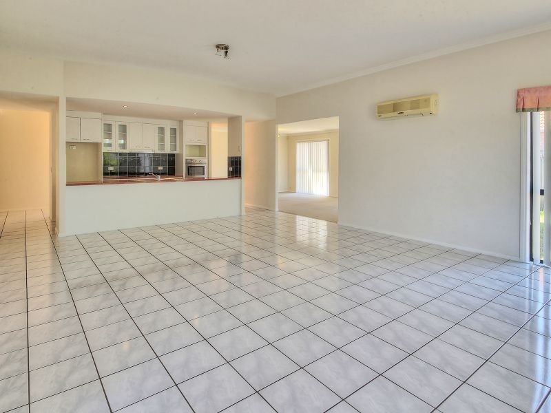 18 Ascot Avenue, Forest Lake QLD 4078