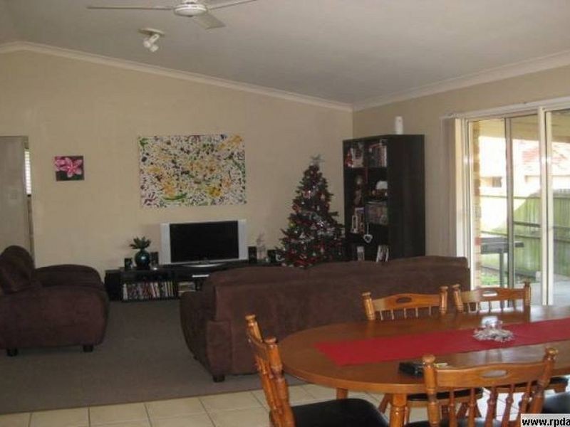 2 Maidenhair Court, Forest Lake QLD 4078