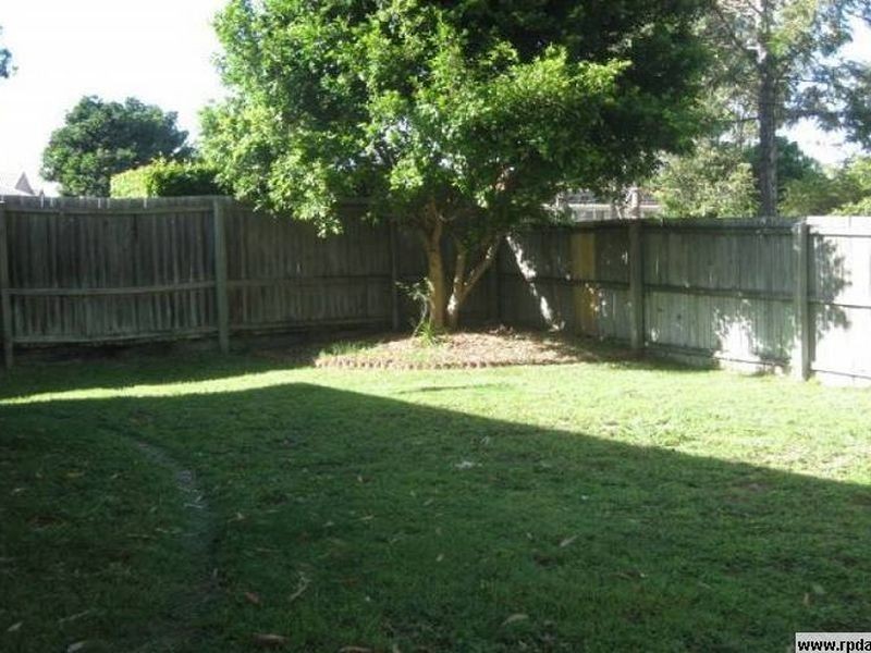 2 Maidenhair Court, Forest Lake QLD 4078